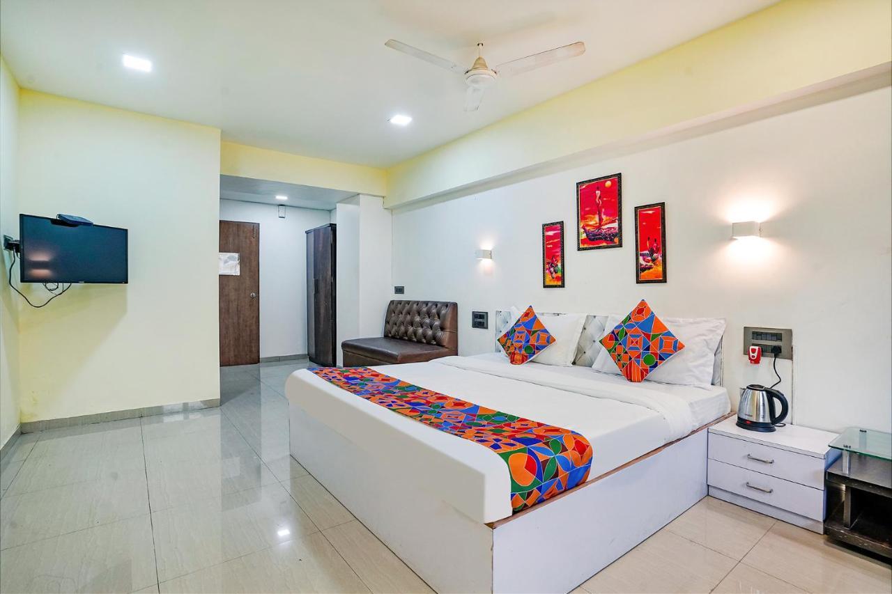 Fabexpress White House - Nr Midc Khargar Hotel Koparpada ภายนอก รูปภาพ