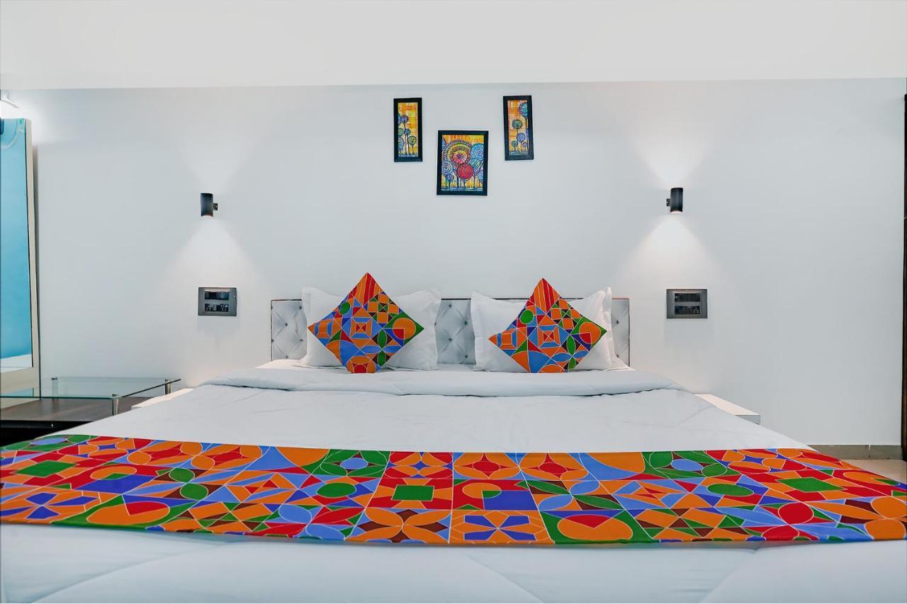 Fabexpress White House - Nr Midc Khargar Hotel Koparpada ภายนอก รูปภาพ