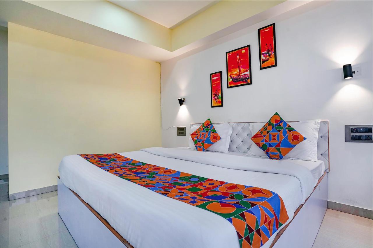 Fabexpress White House - Nr Midc Khargar Hotel Koparpada ภายนอก รูปภาพ