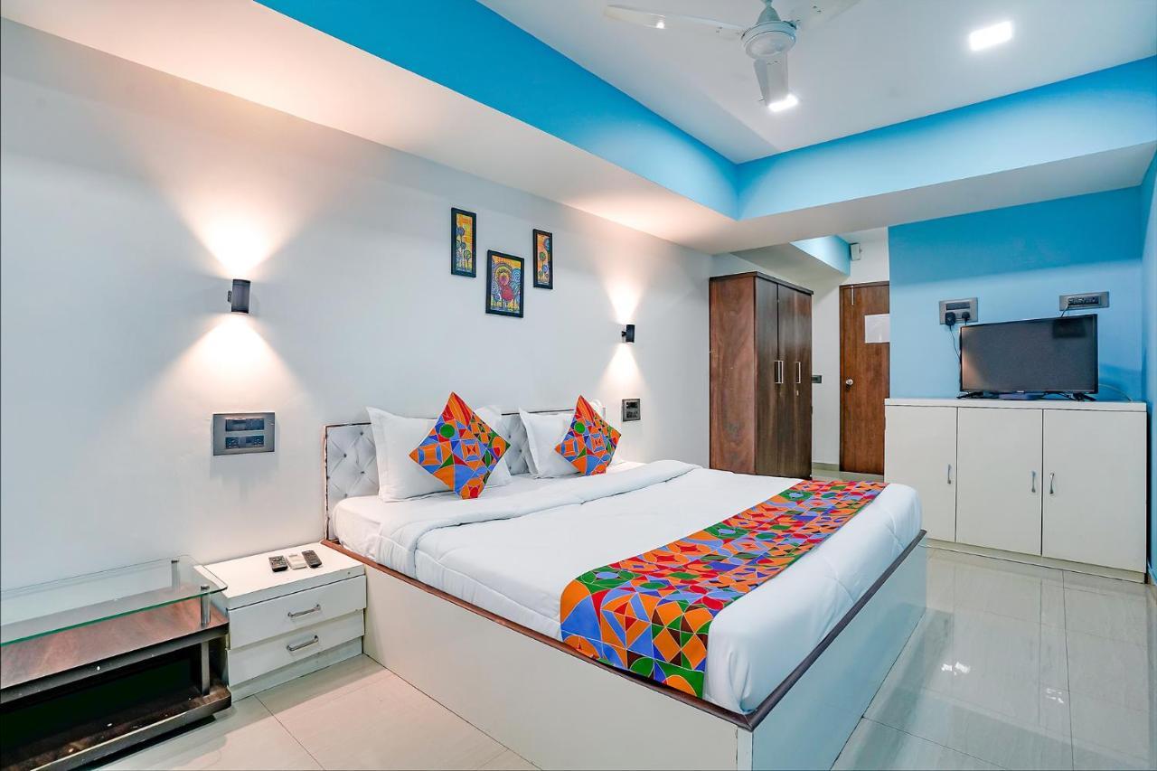 Fabexpress White House - Nr Midc Khargar Hotel Koparpada ภายนอก รูปภาพ